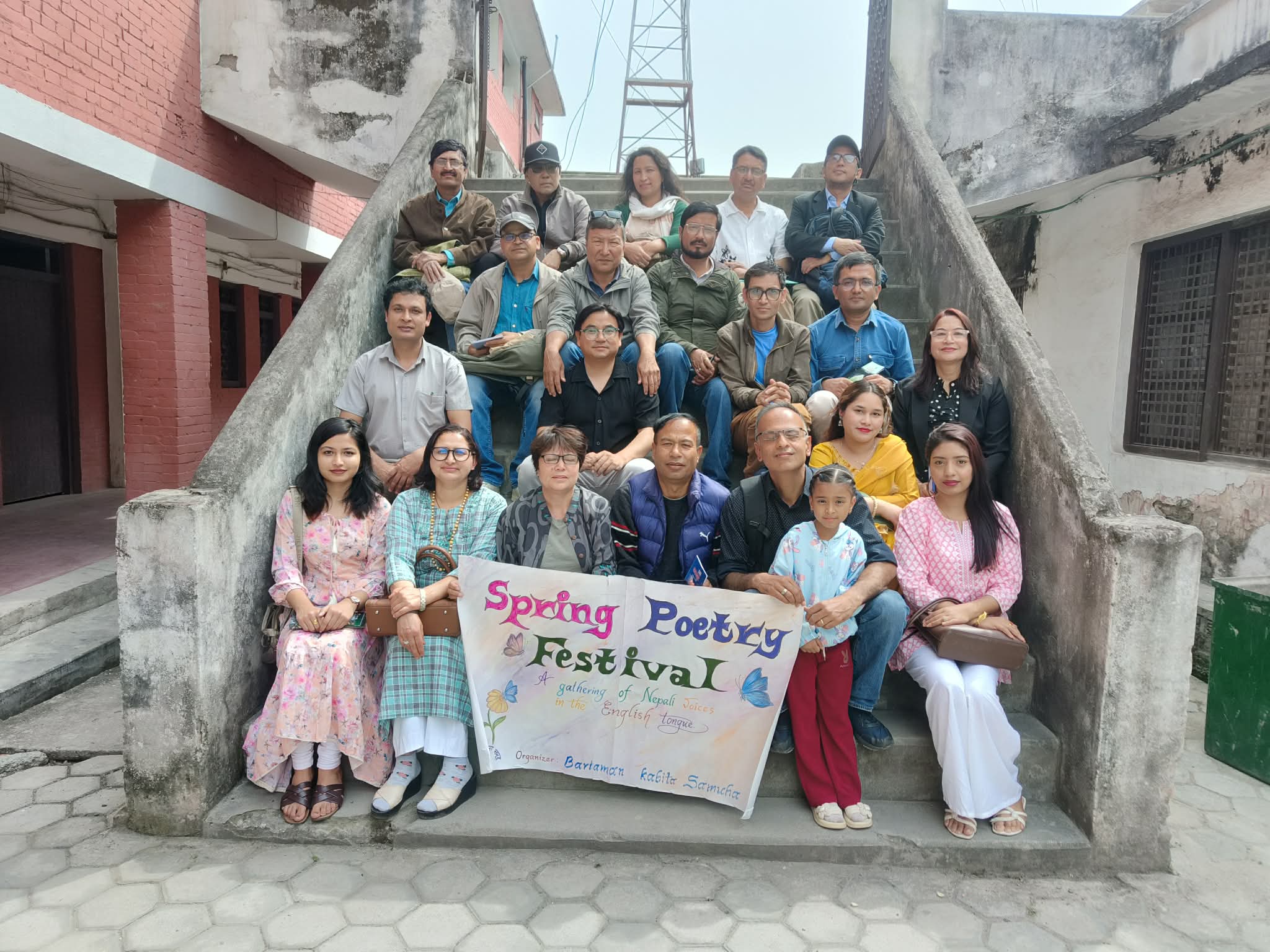 अंग्रेजी भाषामा गुञ्जिए नेपाली संवेदनाहरू